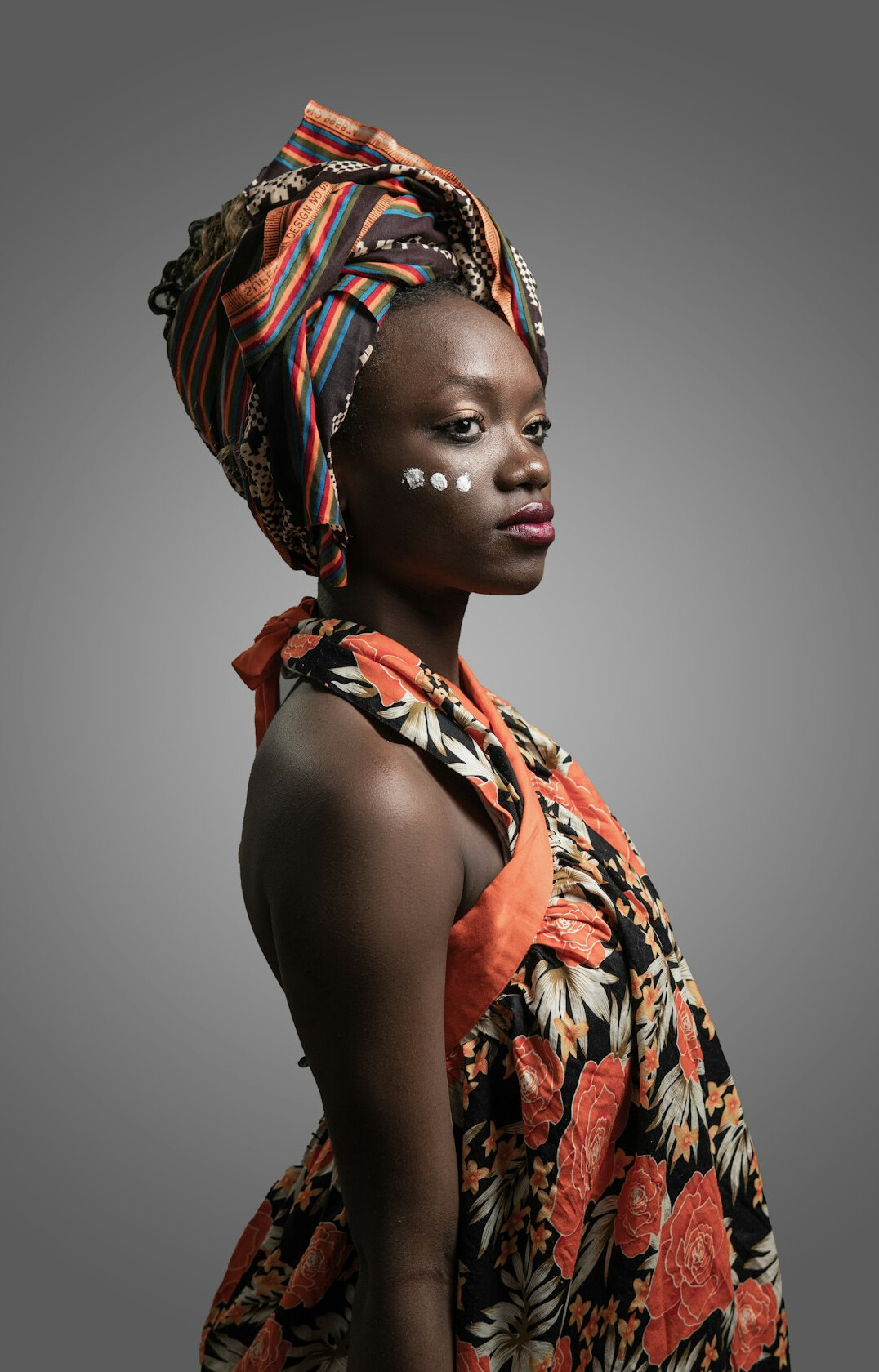 Portrait studio d'un consultant d'origine nord-africaine